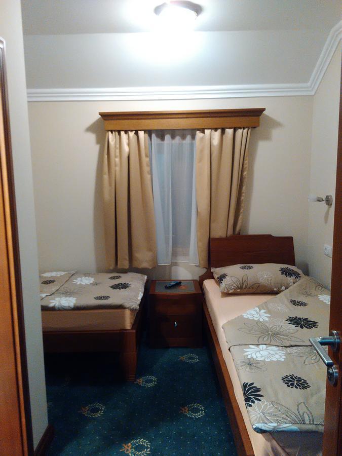 Hotel Village Stari Banovci Eksteriør billede